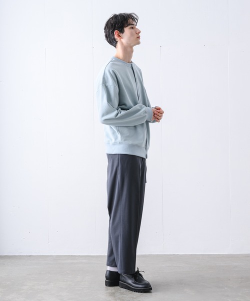 YUEATE（ユエイト）の「"belded wide slacks" ベルデッドワイドスラックス（スラックス・メンズ・グレイッシュベージュ/チャコールグレー・LARGE/MEDIUM）」の16枚目の写真