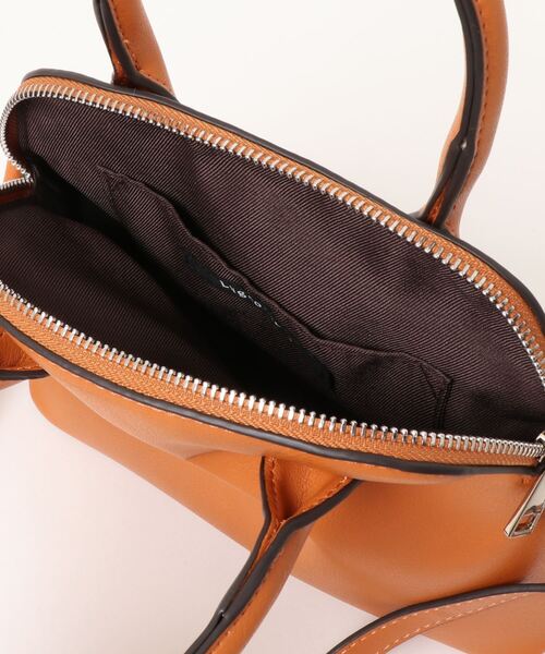 Lugnoncure（ルノンキュール）の「2WAYボストンバッグ（ボストンバッグ・レディース・オレンジ/ブラック/ベージュ・ﾌﾘ-）」の4枚目の写真