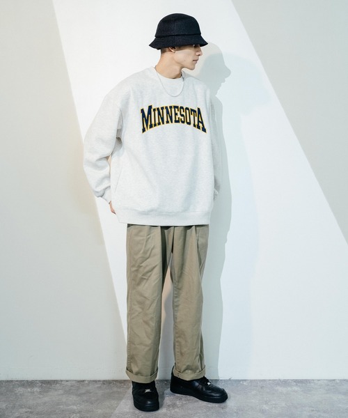 Ressaca(レサーカ)の「ビッグシルエット ミネソタ カレッジロゴ 刺繍裏起毛スウェットトレーナー(スウェット・メンズ・グレー/オートミール/グリーン/ブラック・M/L)」の18枚目の写真