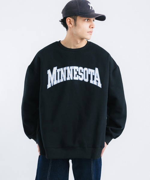 Ressaca(レサーカ)の「ビッグシルエット ミネソタ カレッジロゴ 刺繍裏起毛スウェットトレーナー(スウェット・メンズ・グレー/オートミール/グリーン/ブラック・M/L)」の22枚目の写真