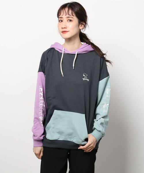 PEANUTS（ピーナッツ）の「【PEANUTS/ピーナッツ】SNOOPYスヌーピーアームプリントフーディ―/プルパーカー/ビッグシルエット（パーカー・レディース・チャコールグレー/オレンジ/アイボリー/ミント・M/L/XL）」の10枚目の写真