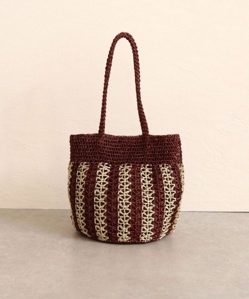 MIAN (ミアン)の「透かし編みフィルムトート(かごバッグ・レディース・ブラック/ブラウン/シルバー/グリーン・FREE)」の1枚目の写真