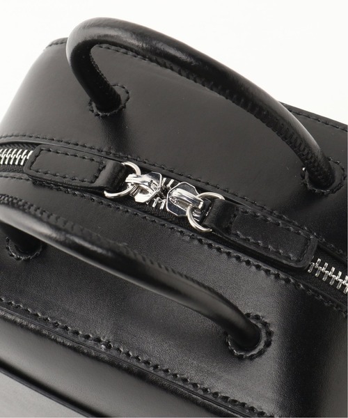 SLOBE IENA(スローブイエナ)の「【YAHKI /ヤーキ】スクエアショルダーバッグ◆(ショルダーバッグ・レディース・ホワイト/ブラック・FREE)」の4枚目の写真