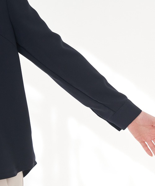 ROPE' PICNIC（ロペピクニック）の「【WEB限定】新色追加/配色パイピングブラウス（シャツ/ブラウス・レディース・ホワイト/ネイビー/オフホワイト/ベージュ系その他/ライトグリーン/サックスブルー・40/38）」の9枚目の写真