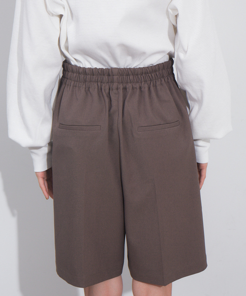 NOMINE（ノミネ）の「サイドタックショートパンツ【セットアップ対応】（その他パンツ・レディース・アイボリー/セージグリーン/モカ・フリー）」の4枚目の写真