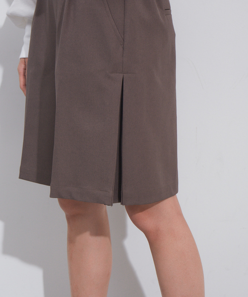 NOMINE（ノミネ）の「サイドタックショートパンツ【セットアップ対応】（その他パンツ・レディース・アイボリー/セージグリーン/モカ・フリー）」の8枚目の写真