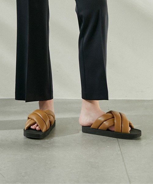 PROENZA SCHOULER(プロエンザ スクーラー)の「【Proenza Schouler】フラットパデッドサンダル(サンダル・レディース・キャメル・38/36/37)」の4枚目の写真
