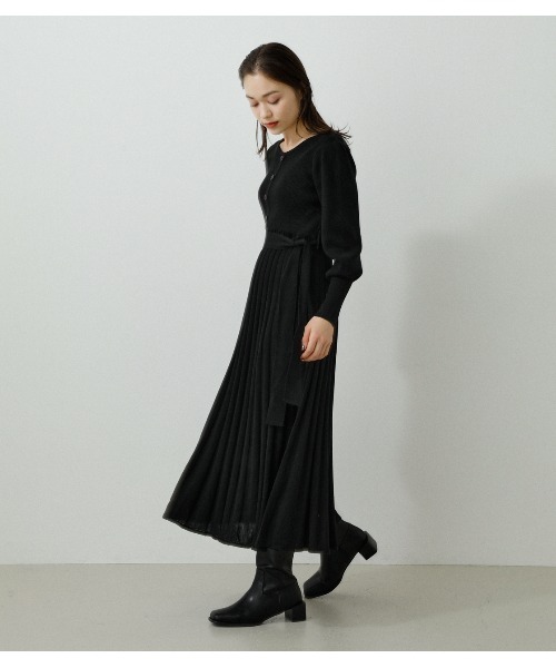 AZUL by moussy（アズールバイマウジー）の「PLEATS KNIT ONEPIECE/プリーツニットワンピース（ワンピース・レディース・ブラック/ベージュ/ライトグリーン・MEDIUM/SMALL）」の6枚目の写真