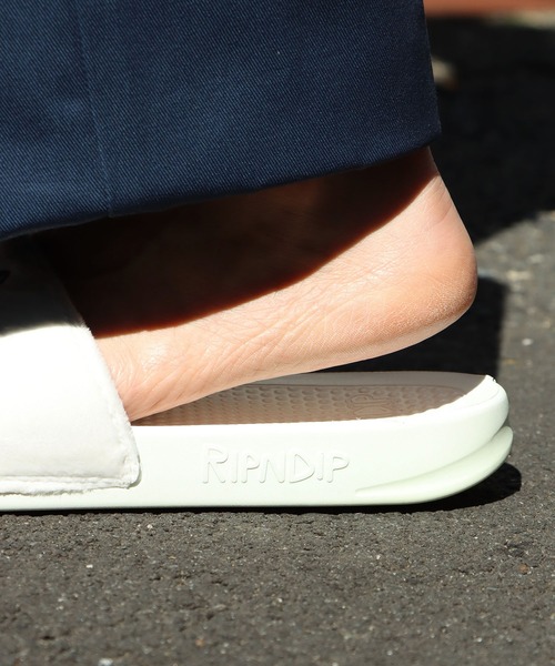 RIPNDIP（リップンディップ）の「RIPNDIP/リップンディップ LORD NERMAL GLOW IN THE DARK SLIDE スライドサンダル フラットシャワーサンダル（サンダル・メンズ・ホワイト・8/9）」の19枚目の写真