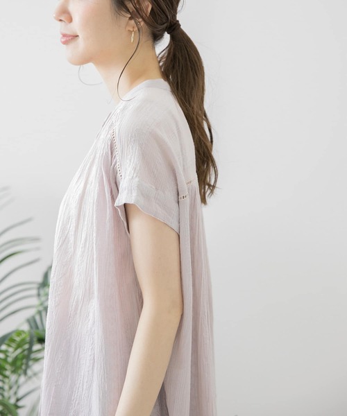 URBAN RESEARCH Sonny Label（アーバンリサーチサニーレーベル）の「楊柳ギャザーフレンチブラウス（シャツ/ブラウス・レディース・オフホワイト/ライトグレー/グリーン/ブラック・FREE）」の9枚目の写真