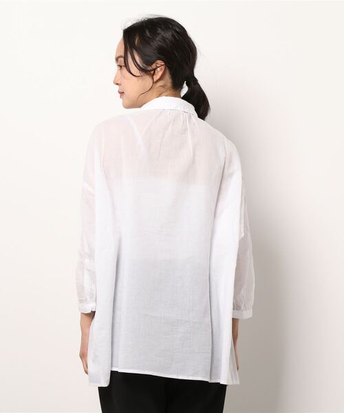 HONEYSUCKLE ROSE（ハニーサックルローズ）の「【HONEYSUCKLE ROSE】ローン無地ブラウス（シャツ/ブラウス・レディース・ブラック/パープル/オフホワイト・M/L）」の5枚目の写真