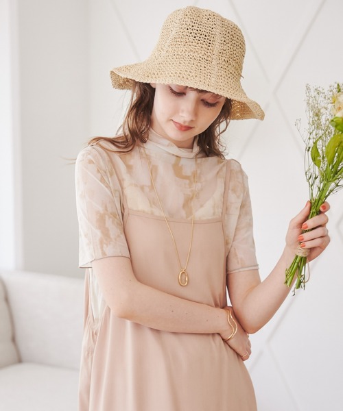 ANGIE（アンジー）の「【前後２WAY】ニュアンスプリントハイネック半袖シアートップス（Tシャツ/カットソー・レディース・ベージュ/グレー・FREE）」の6枚目の写真