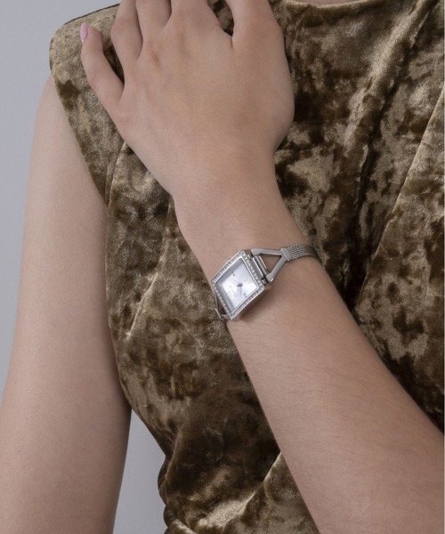Guess(ゲス)の「GUESS WATCHES (GW0400L1)(アナログ腕時計・レディース・その他・ONE SIZE)」の5枚目の写真