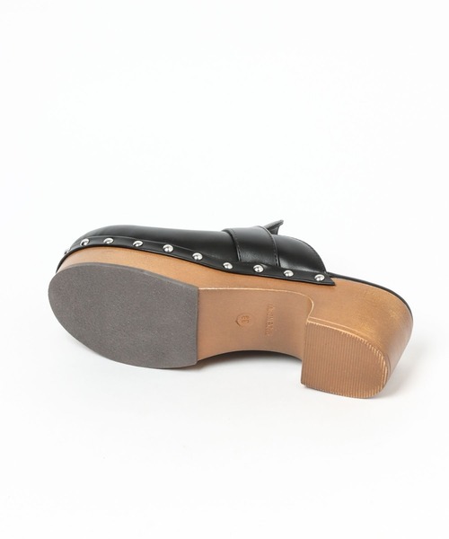 A part by（アパートバイ）の「スタッズサボ　285457（サンダル・レディース・ブラック/ライトベージュ・MEDIUM/LARGE）」の14枚目の写真