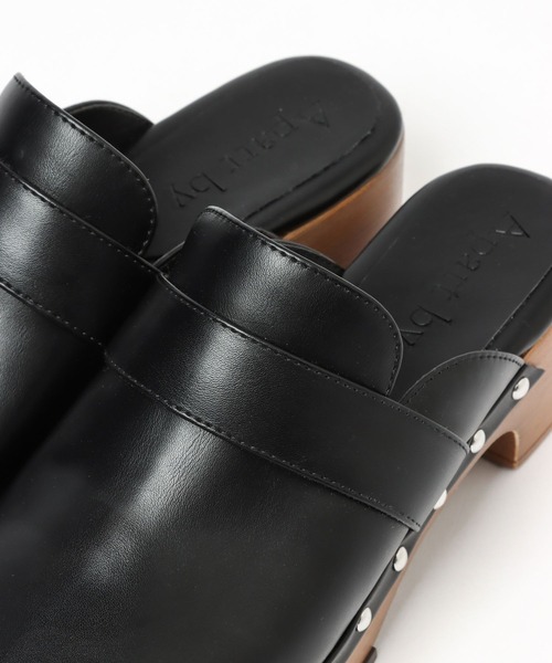 A part by（アパートバイ）の「スタッズサボ　285457（サンダル・レディース・ブラック/ライトベージュ・MEDIUM/LARGE）」の17枚目の写真