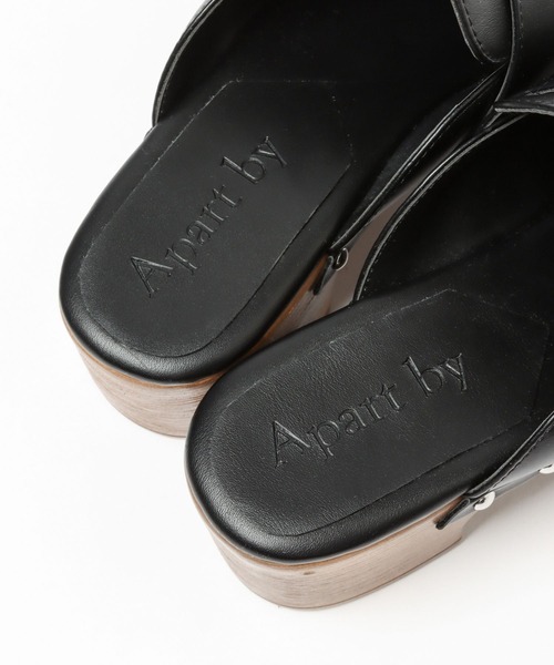 A part by（アパートバイ）の「スタッズサボ　285457（サンダル・レディース・ブラック/ライトベージュ・MEDIUM/LARGE）」の12枚目の写真