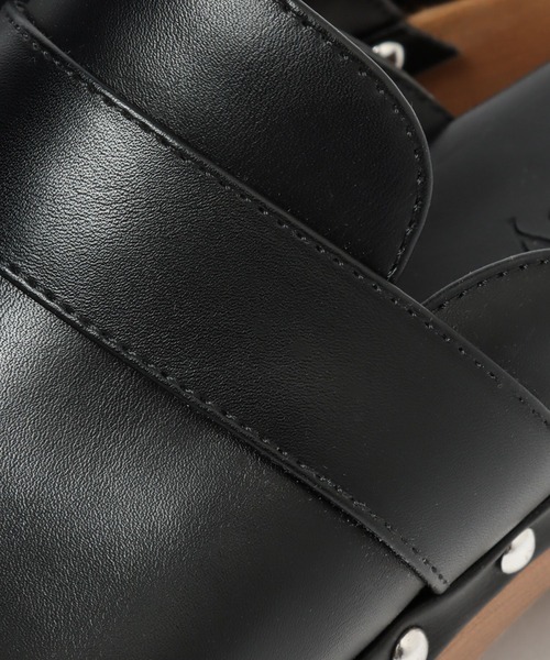 A part by（アパートバイ）の「スタッズサボ　285457（サンダル・レディース・ブラック/ライトベージュ・MEDIUM/LARGE）」の7枚目の写真