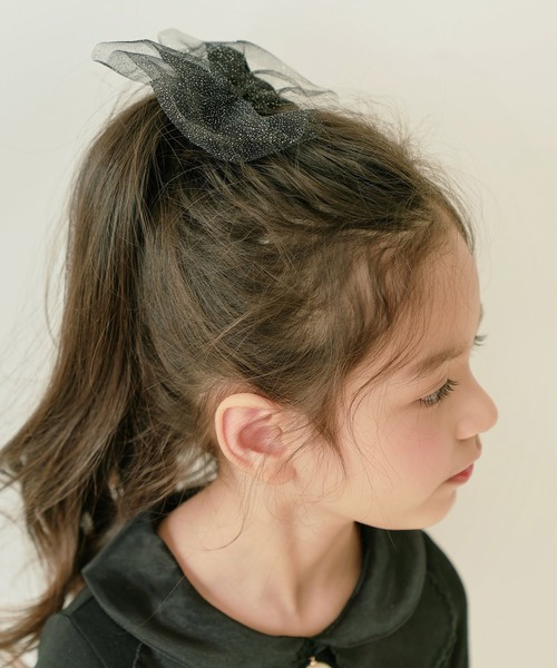 Rora（ローラ）の「【日本製】シャンテ きらきら リボン ヘアゴム (3color)（ヘアゴム・キッズ・ホワイト/ブラック/ゴールド/ベージュ・FREE）」の6枚目の写真