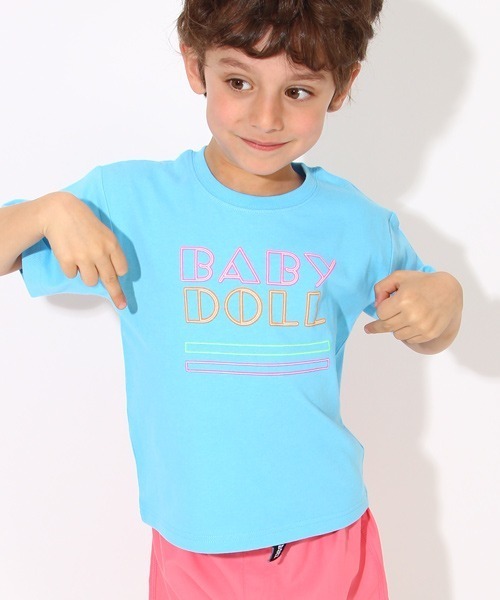 BABYDOLL(ベビードール)の「親子お揃い ネオン ロゴ Tシャツ 6726K(Tシャツ/カットソー・キッズ・ブラック/ホワイト/ターコイズブルー・100cm/90cm/120cm/130cm/150cm/110cm/140cm/80cm)」の1枚目の写真