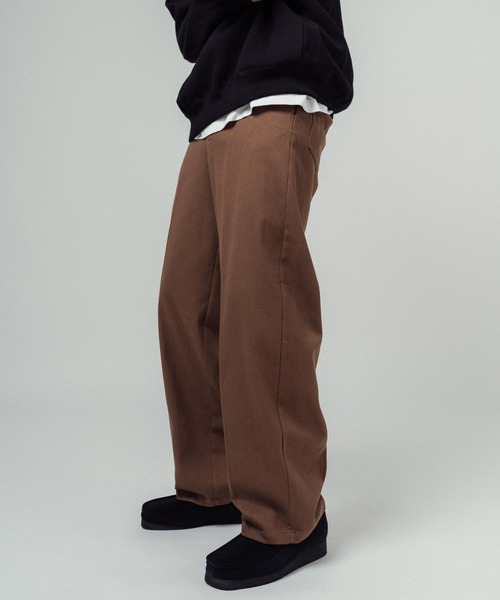 Ressaca(レサーカ)の「センタープレスワイドストレートパンツ ツイル デニム(チノパンツ・メンズ・ライトブルー/ブラック/ベージュ/パープル/ブラウン/インディゴブルー/グリーン/クリーム・M/L/XL)」の3枚目の写真
