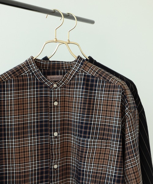 BEAMS LIGHTS（ビームスライツ）の「BEAMS LIGHTS / ツイル バンドカラーシャツ（シャツ/ブラウス・メンズ・ネイビー/ライトブラウン・SMALL/MEDIUM/LARGE）」の2枚目の写真
