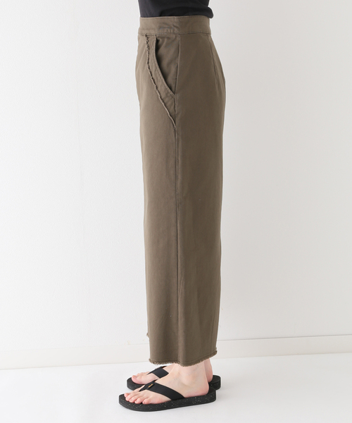 B.C STOCK（ベーセーストック）の「コットンストレッチ タイトスカート（スカート・レディース・ホワイト/ブラック/カーキ・SMALL/MEDIUM）」の11枚目の写真