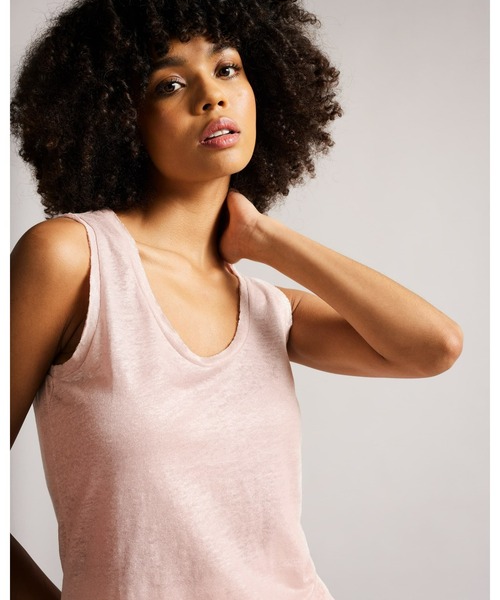 Ted Baker（テッドベーカー）の「LAVANNA メタリックディテール　スリーブレス トップス（Tシャツ/カットソー・レディース・コーラル・2/1/0）」の3枚目の写真