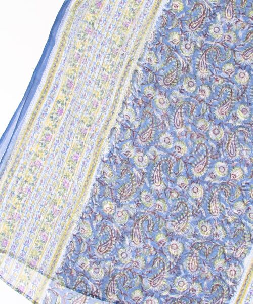 チャイハネ(チャイハネ)の「【チャイハネ】ディディサ ブロックプリント大判ストール(ストール/ショール・レディース・ホワイト/レッド/ブルー・FREE)」の8枚目の写真