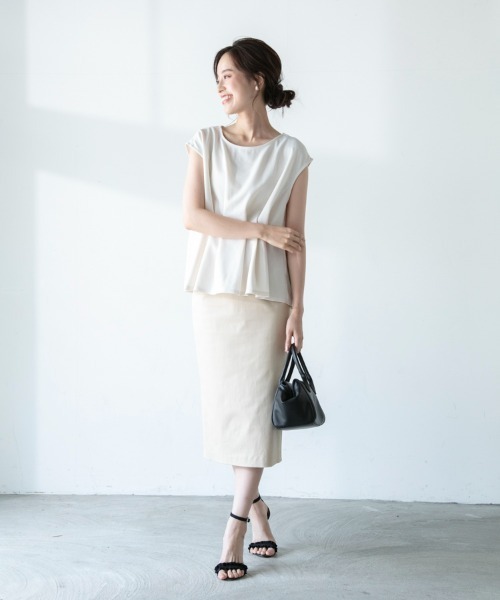 M.deux(エムドゥ)の「◆バックシャンペプラムカットソー◆(Tシャツ/カットソー・レディース・ライトグレー/オフホワイト・MEDIUM)」の4枚目の写真