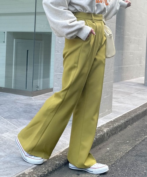 WEGO（ウィゴー）の「WEGO/ピンタックフレアパンツ（スラックス・レディース・ブラック/レッド/アイボリー/グリーン系その他・SMALL/MEDIUM）」の4枚目の写真