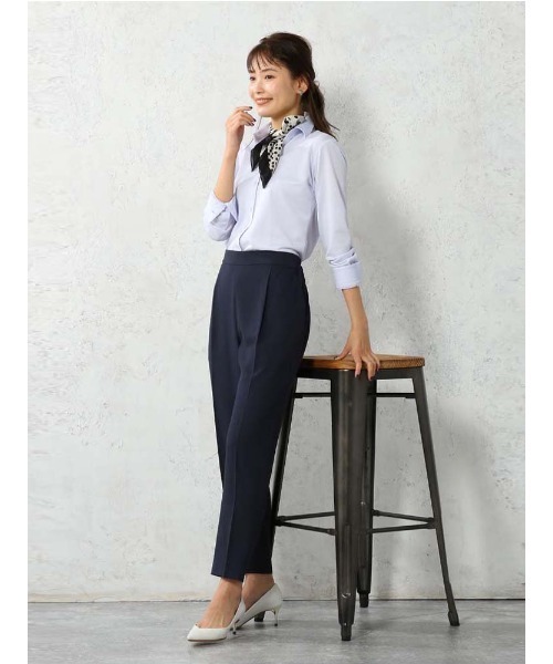 Perfect Suit FActory(パーフェクトスーツファクトリー)の「【お仕事OK/セットアップ可能】ジョーゼット テーパードパンツ ネイビー(スーツパンツ・レディース・ネイビー・S/M/L)」の11枚目の写真