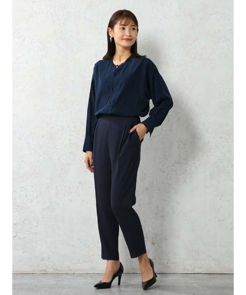 Perfect Suit FActory(パーフェクトスーツファクトリー)の「【お仕事OK/セットアップ可能】ジョーゼット テーパードパンツ ネイビー(スーツパンツ・レディース・ネイビー・S/M/L)」の10枚目の写真