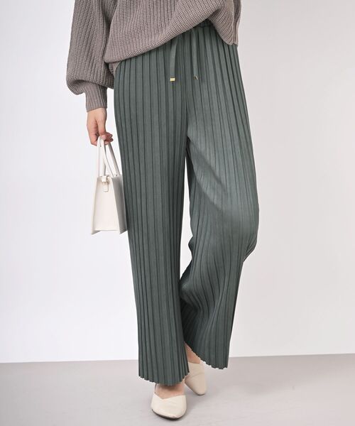 rps（アールピーエス）の「ポンチスエードプリーツパンツ（その他パンツ・レディース・ダークグリーン/チャコールグレー/ベージュ/モカ・フリー）」の4枚目の写真