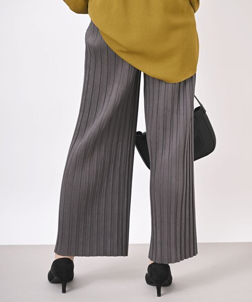 rps（アールピーエス）の「ポンチスエードプリーツパンツ（その他パンツ・レディース・ダークグリーン/チャコールグレー/ベージュ/モカ・フリー）」の11枚目の写真