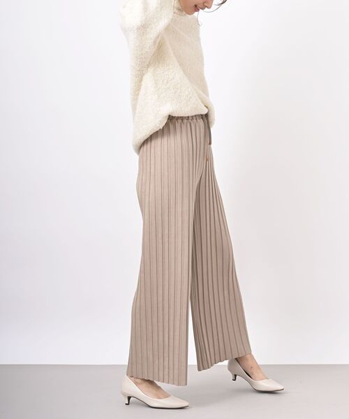 rps（アールピーエス）の「ポンチスエードプリーツパンツ（その他パンツ・レディース・ダークグリーン/チャコールグレー/ベージュ/モカ・フリー）」の19枚目の写真