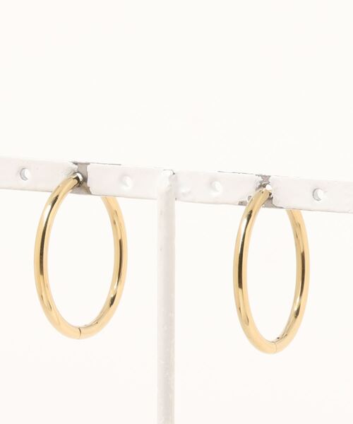 LOWRYS FARM(ローリーズファーム)の「ステンレス*フープピアス 167354(ピアス(両耳用)・レディース・シルバー/ゴールド/ゴールド系その他/シルバー系その他/ゴールド系その他2/ゴールド系その他3/ライトグレー・FREE)」の20枚目の写真