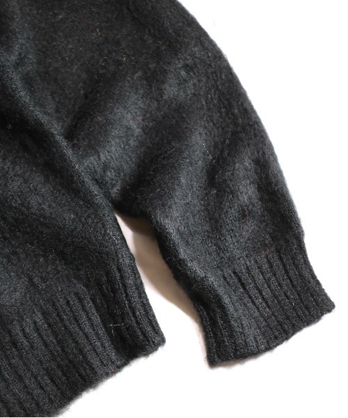 TOWNCRAFT（タウンクラフト）の「TOWN CRAFT/タウンクラフト SHAGGY SOLID CREW SWEATERシャギーソリッドクルーセーターユニセックス（ニット/セーター・メンズ・ホワイト/チャコールグレー/ライトグレー/ブラック/ネイビー/レッド/グリーン・MEDIUM/LARGE）」の17枚目の写真