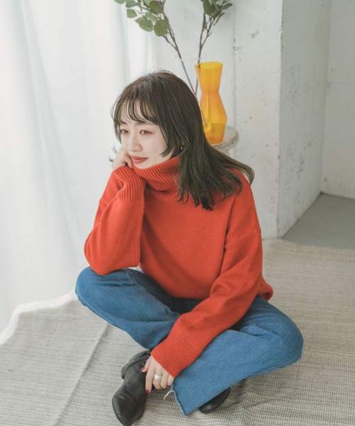 ITEMS URBANRESEARCH(アイテムズ アーバンリサーチ)の「タートルネックニットプルオーバー(ニット/セーター・レディース・オレンジ/オフホワイト/ネイビー・FREE)」の6枚目の写真