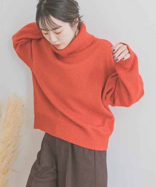ITEMS URBANRESEARCH(アイテムズ アーバンリサーチ)の「タートルネックニットプルオーバー(ニット/セーター・レディース・オレンジ/オフホワイト/ネイビー・FREE)」の10枚目の写真