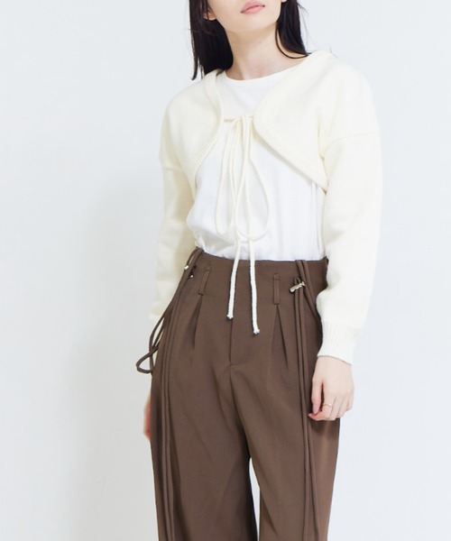 solleim（ソルレム）の「フロントリボンショートボレロカーディガン（カーディガン/ボレロ・レディース・ブラック/アイボリー・M）」の4枚目の写真