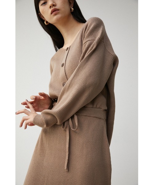 AZUL by moussy（アズールバイマウジー）の「FRONT BUTTON BLOUSING RIB OP/フロントボタンブラウジングリブワンピース（ワンピース・レディース・ダークベージュ/ブラック/カーキ/ボルドー・SMALL/MEDIUM）」の14枚目の写真