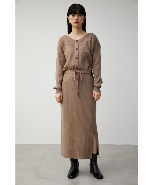 AZUL by moussy（アズールバイマウジー）の「FRONT BUTTON BLOUSING RIB OP/フロントボタンブラウジングリブワンピース（ワンピース・レディース・ダークベージュ/ブラック/カーキ/ボルドー・SMALL/MEDIUM）」の16枚目の写真