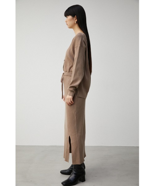 AZUL by moussy（アズールバイマウジー）の「FRONT BUTTON BLOUSING RIB OP/フロントボタンブラウジングリブワンピース（ワンピース・レディース・ダークベージュ/ブラック/カーキ/ボルドー・SMALL/MEDIUM）」の17枚目の写真