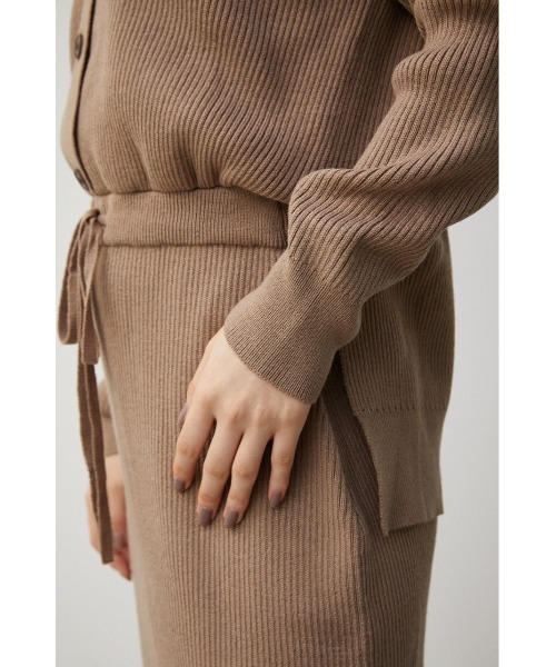 AZUL by moussy（アズールバイマウジー）の「FRONT BUTTON BLOUSING RIB OP/フロントボタンブラウジングリブワンピース（ワンピース・レディース・ダークベージュ/ブラック/カーキ/ボルドー・SMALL/MEDIUM）」の21枚目の写真