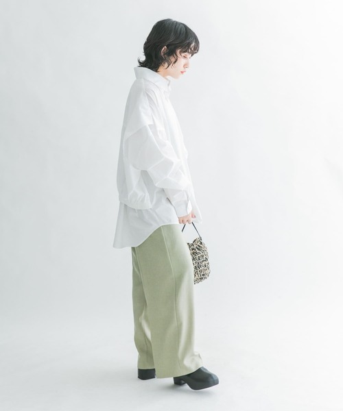 KBF(ケイビーエフ)の「BACKレイヤードシャツ(シャツ/ブラウス・レディース・ホワイト/ネイビー/ブルー・ONE)」の19枚目の写真