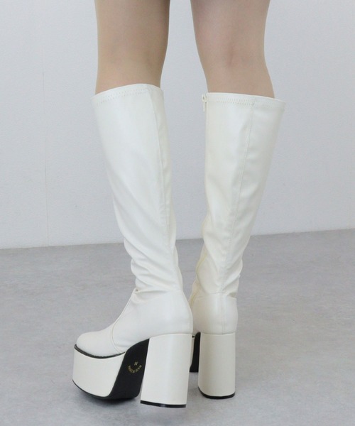 LOVEHUNTER(ラブハンター)の「LOVEHUNTER / スクエアトゥ 厚底 フロントバルキーソール ストレッチロングブーツ 10.5cmヒール (1585)(ブーツ・レディース・ブラック/アイボリー/ブラック系その他・S/M/L/LL/SS/3L)」の16枚目の写真