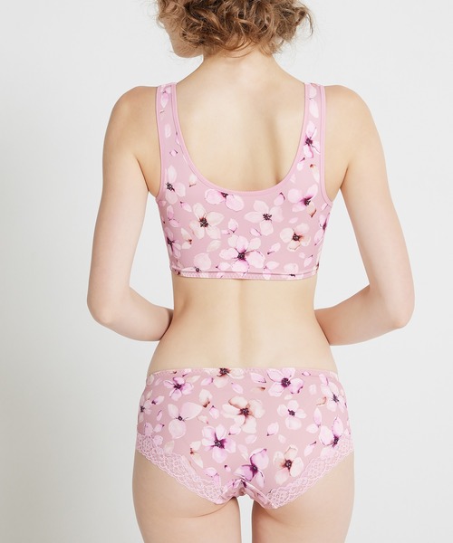 HEAVEN Japan(ヘヴンジャパン)の「夜寄るブラ(ナイトブラ) ムードフラワー ノンワイヤーブラジャー(ナイトブラ・レディース・桜・SG/LG/LGG/LL/MGG/4LG/3LG/SGG/4L/L/S/LLG/3L/MG/M/LLGG)」の15枚目の写真