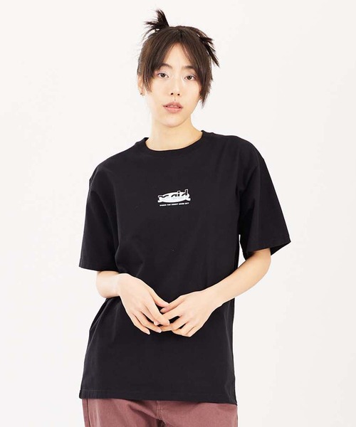 X-girl（エックスガール）の「HORIZON MILLS LOGO S/S TEE（Tシャツ/カットソー・レディース・ブラック/ホワイト/オレンジ・S/M/L/XL）」の17枚目の写真
