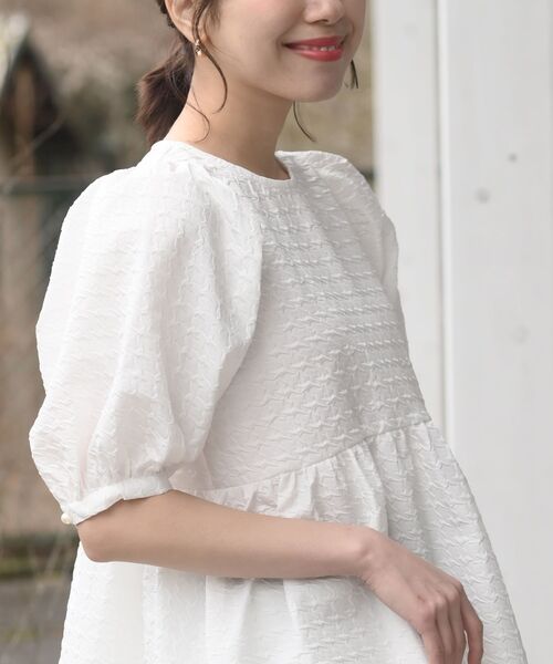 rps（アールピーエス）の「エンボスペプラムブラウス（シャツ/ブラウス・レディース・アイボリー/ブラック・フリー）」の15枚目の写真