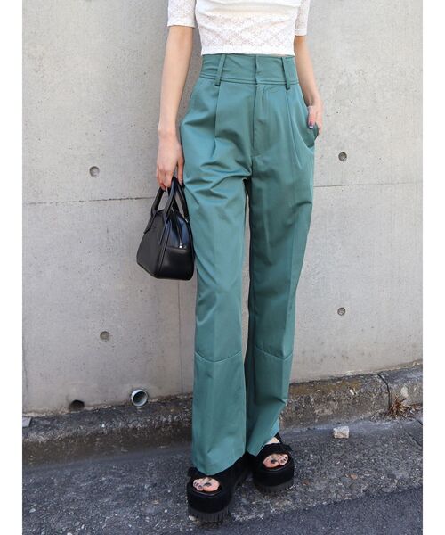EMODA フロントボタントップ + ハイウエストルーズパンツ セットアップ EMODA フロントボタントップ + ハイウエストルーズパンツ